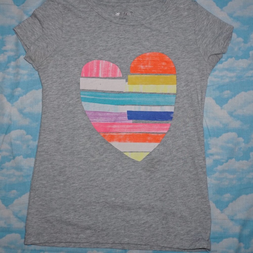 4/$20 Gray short sleeve with colorful heart print